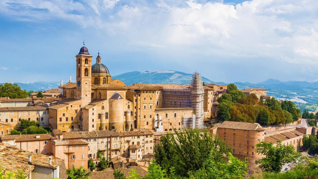 Panoramica della città di Urbino